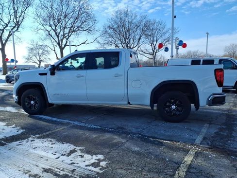 Used 2022 GMC Sierra 1500 SLE w/ Enhanced Capability Package image 4