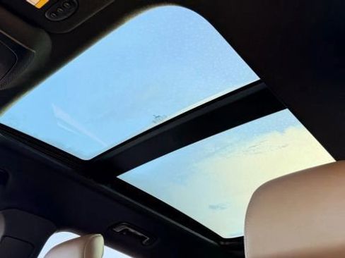 Used 2017 Lincoln MKC Reserve w/ Lincoln MKC Climate Package image 48