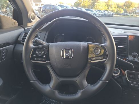 Used 2021 Honda Pilot Touring image 25