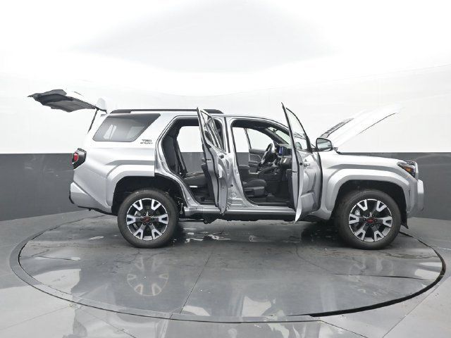 New 2026 Toyota 4Runner 4WD image 30