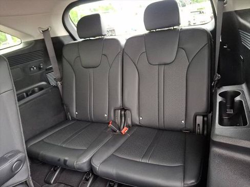 Used 2023 Kia Sorento EX AWD/4WD image 11