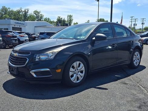 Used 2016 Chevrolet Cruze LS FWD image 3