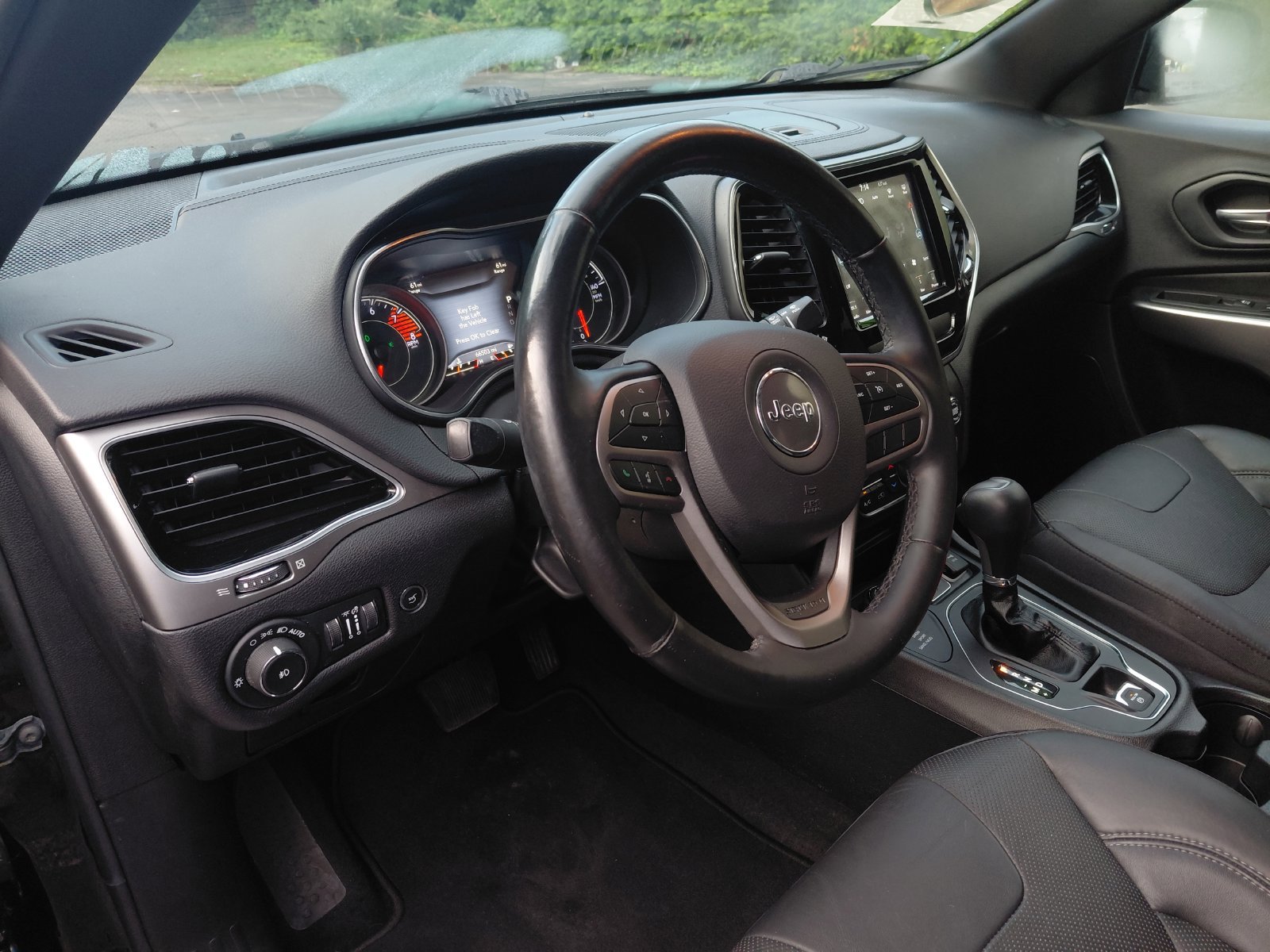 Used 2019 Jeep Cherokee High Altitude AWD/4WD image 24