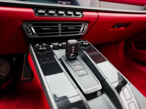 Certified 2022 Porsche 911 Carrera 4S image 20