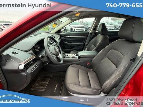 Used 2023 Nissan Altima 2.5 SV FWD image 23
