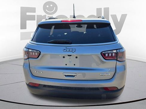 Used 2023 Jeep Compass Latitude w/ Convenience Group AWD/4WD image 6