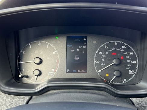 Certified 2023 Toyota Corolla LE image 34