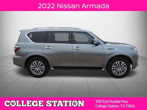 Used 2022 Nissan Armada SV w/ SV Appearance Package RWD image 2
