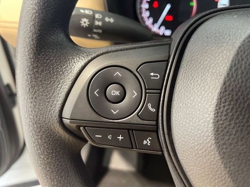 Used 2025 Toyota RAV4 XLE w/ Convenience Package FWD image 7