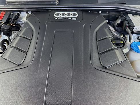 Used 2017 Audi Q7 3.0T Premium Plus w/ Premium Plus Package AWD/4WD image 42