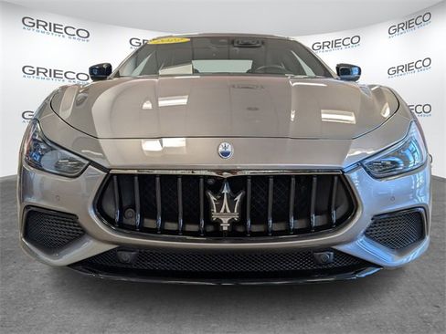 Used 2022 Maserati Ghibli Modena image 2