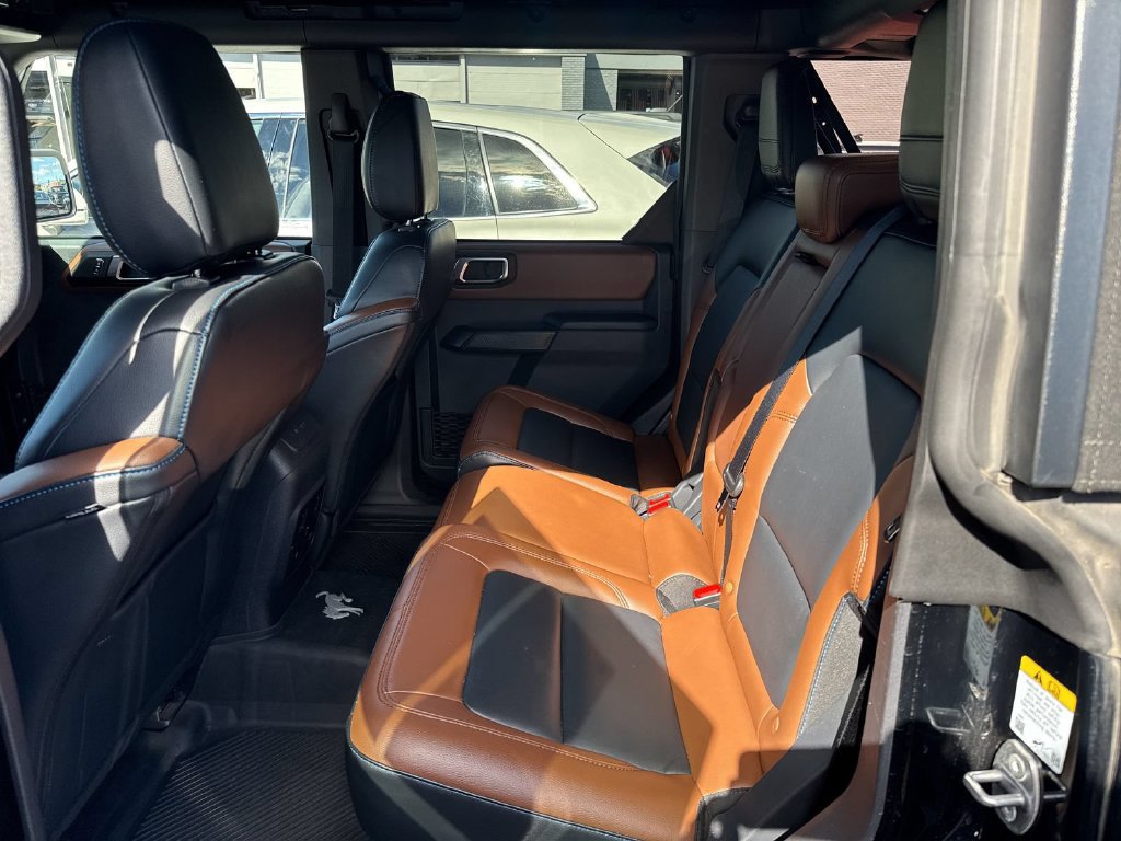 Used 2024 Ford Bronco Outer Banks AWD/4WD image 18