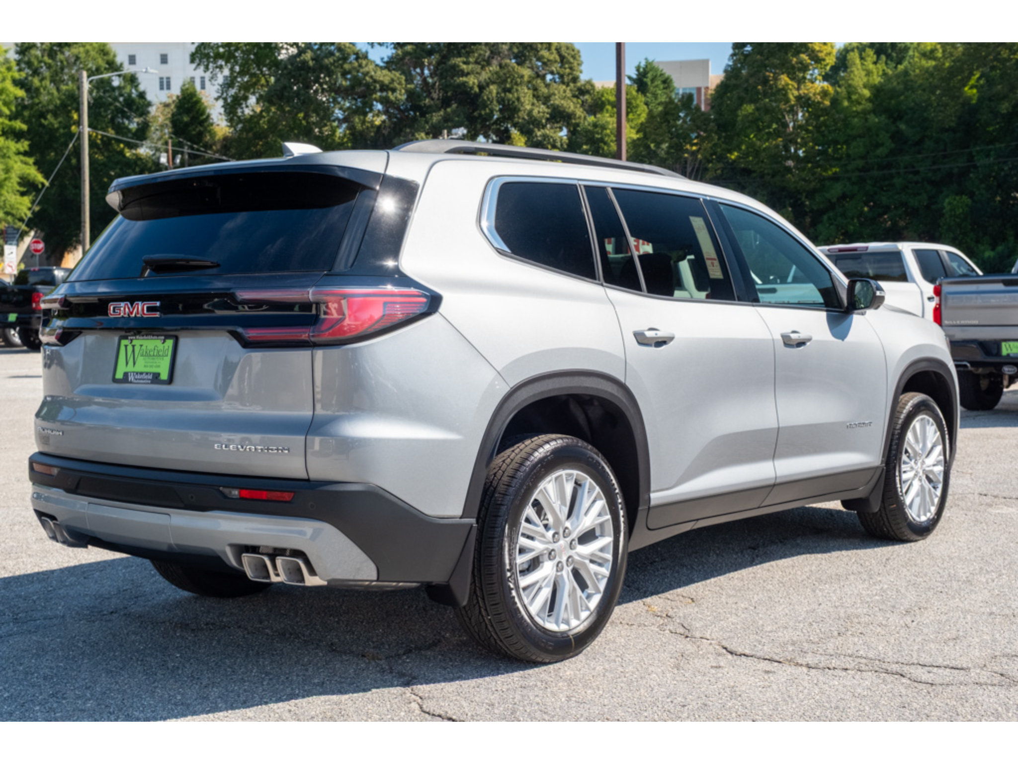 New 2027 GMC Acadia Elevation w/ Elevation Premium Package FWD image 8
