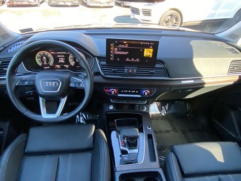 Used 2024 Audi Q5 e Premium Plus image 12