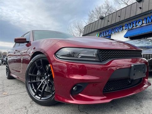 Used 2018 Dodge Charger R/T RWD image 1