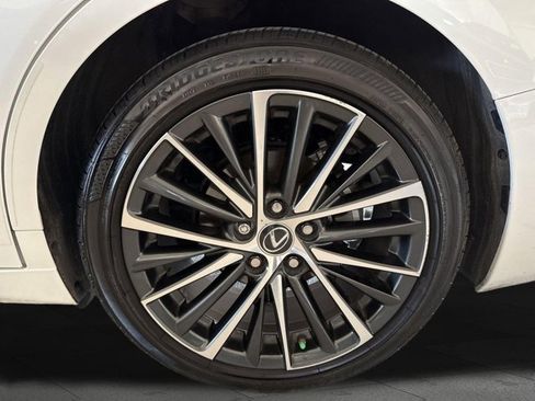 Certified 2025 Lexus ES 300h w/ Premium Package FWD image 24