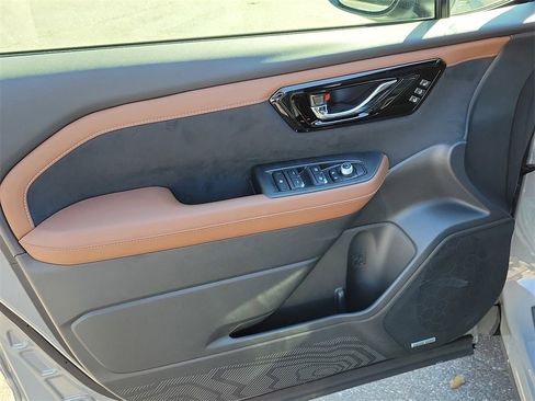 New 2026 Subaru Forester Touring image 12