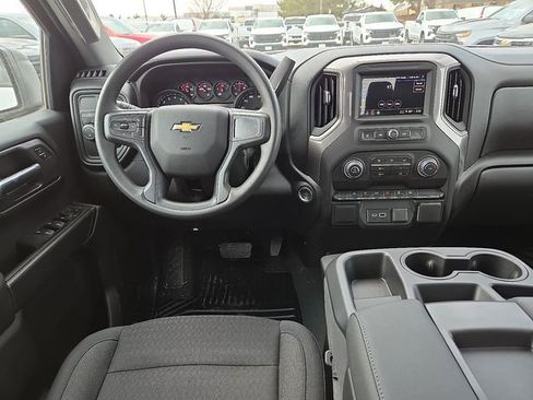 New 2026 Chevrolet Silverado 1500 Custom RWD image 9