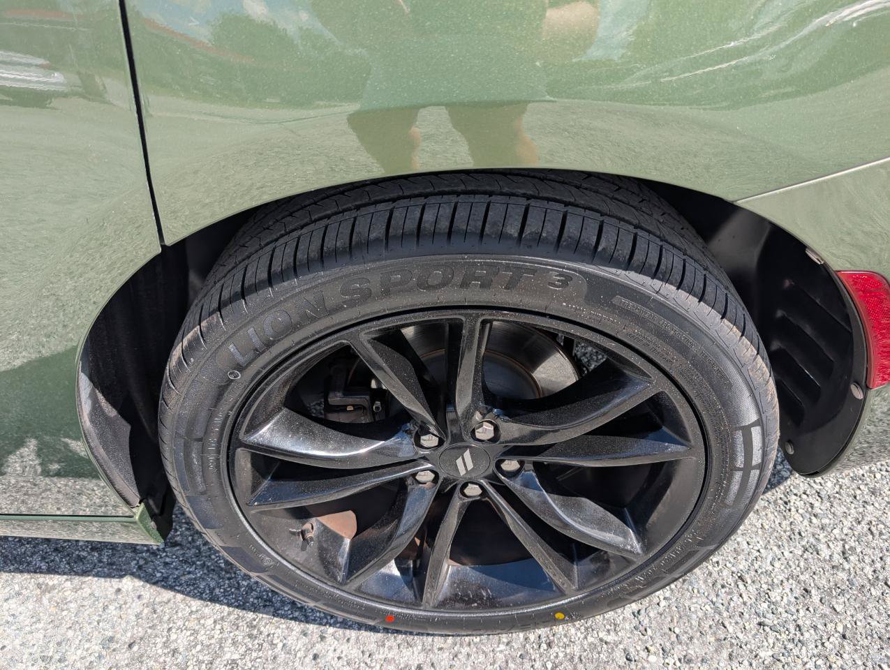 Used 2018 Dodge Charger SXT Plus w/ Blacktop Package RWD image 10