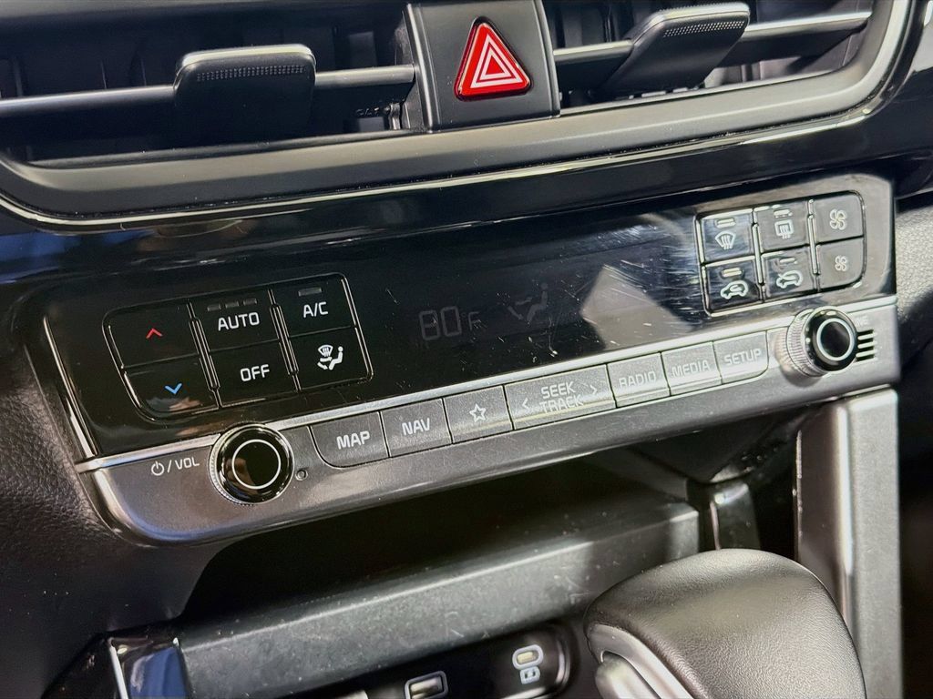 Used 2024 Kia Seltos S AWD/4WD image 17