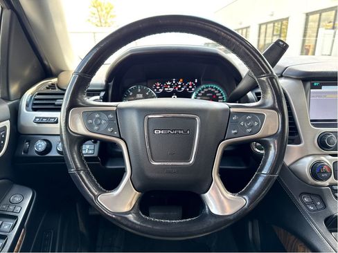 Used 2020 GMC Yukon Denali w/ Open Road Package image 25