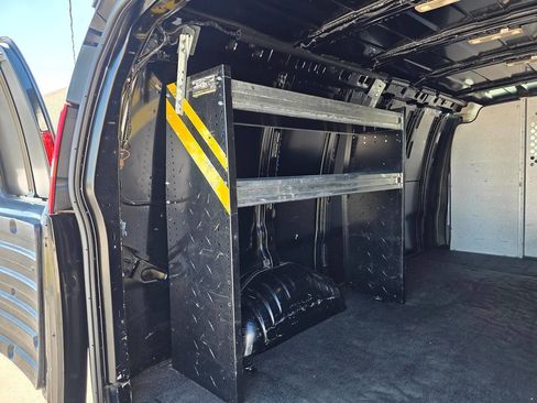 Used 2023 GMC Savana 3500 Extended w/ Driver Convenience Package image 13