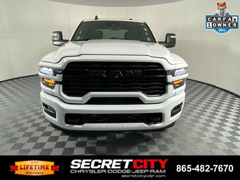 Used 2025 RAM 2500 Big Horn AWD/4WD image 2