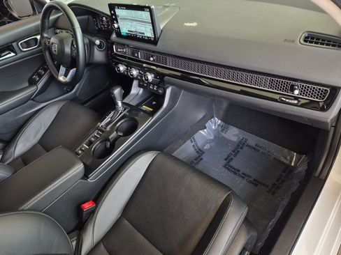 Used 2024 Honda Civic Touring image 21