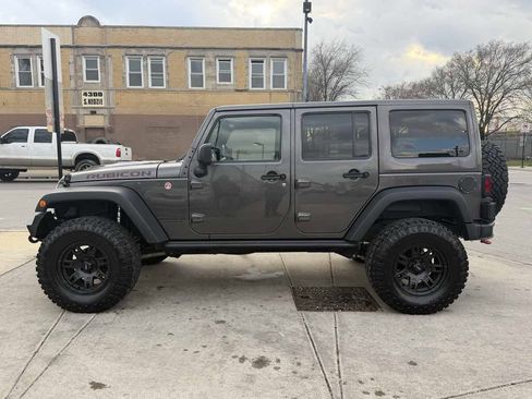 Used 2016 Jeep Wrangler Unlimited Rubicon image 7