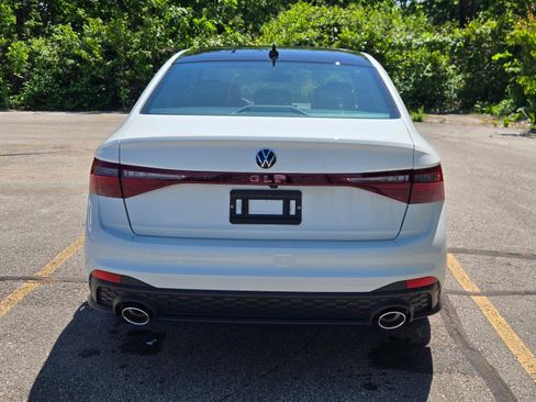New 2026 Volkswagen Jetta GLI Autobahn FWD image 4