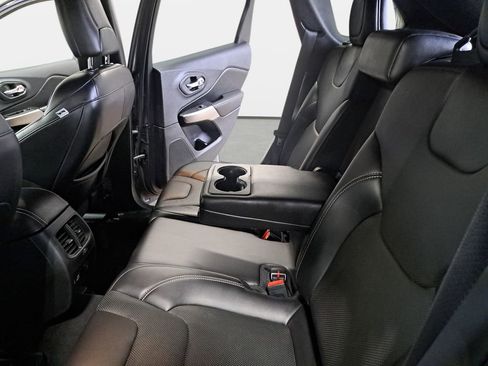 Certified 2021 Jeep Cherokee Latitude Lux 80th Anniv w/ Quick Order Package 26U 80TH AWD/4WD image 16