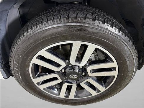 Used 2024 Toyota 4Runner Limited AWD/4WD image 13