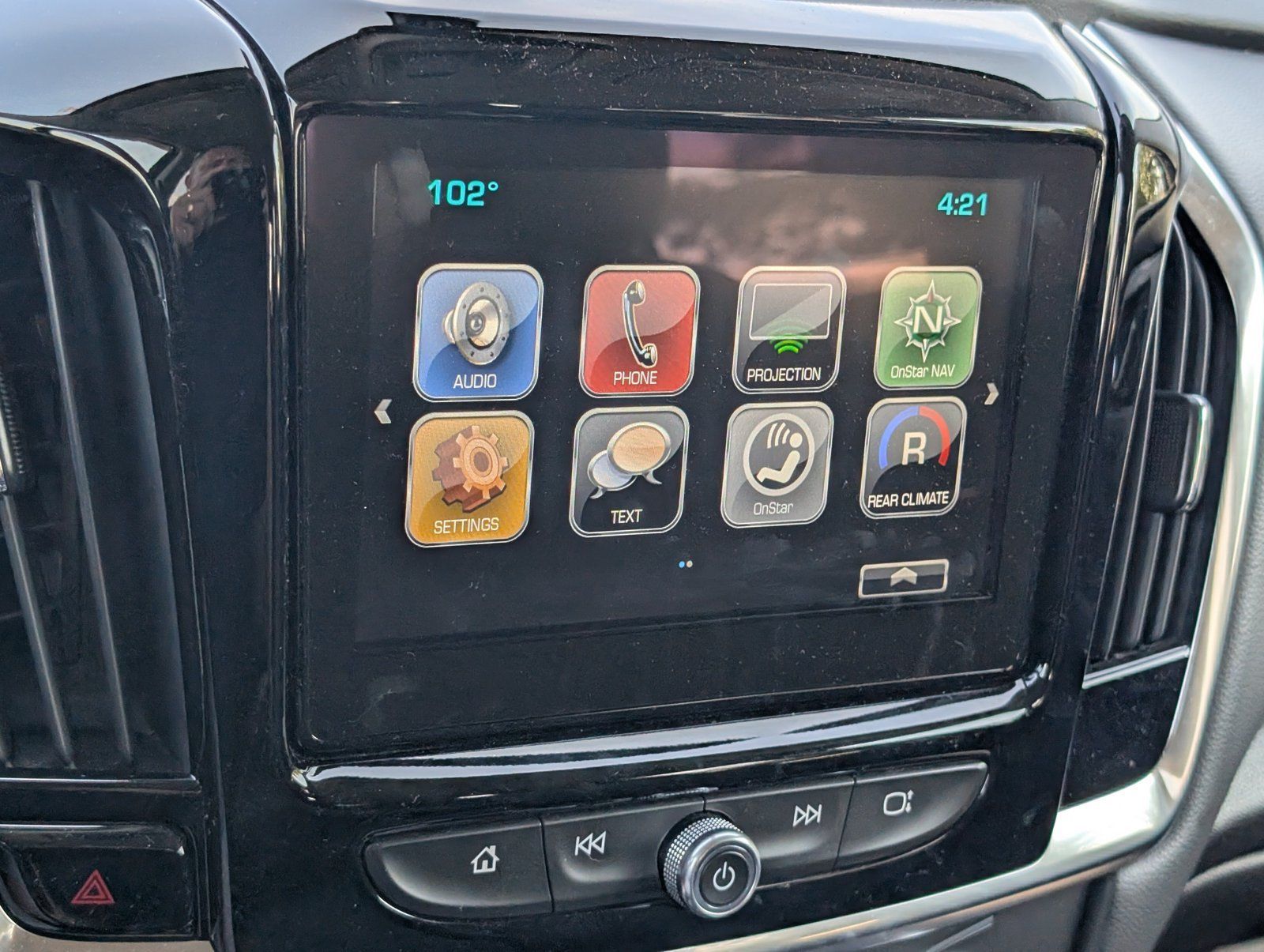 Used 2018 Chevrolet Traverse LT FWD image 11