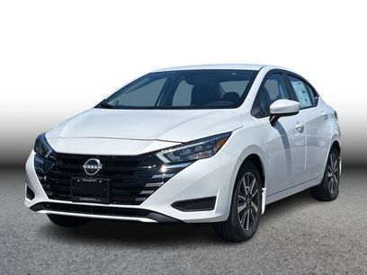 New 2025 Nissan Versa SV w/ Trunk Package