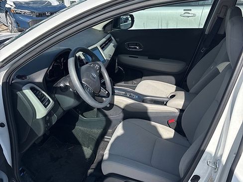 Certified 2021 Honda HR-V EX image 5