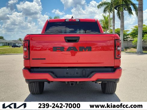 Used 2025 RAM 1500 Big Horn RWD image 5