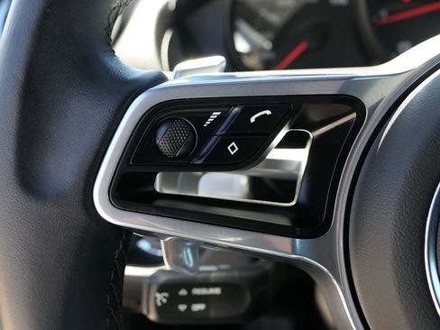 Used 2024 Porsche 718 Boxster RWD image 14