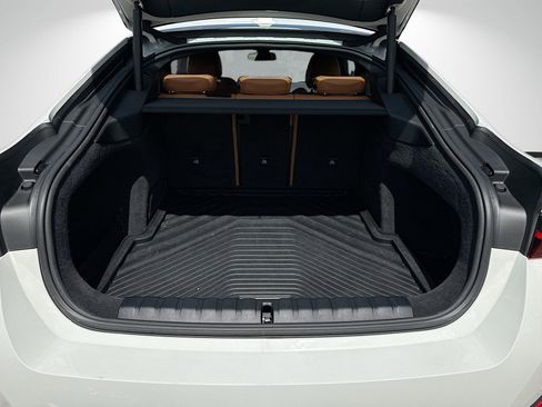 Used 2024 BMW i4 eDrive40 w/ Premium Package image 10