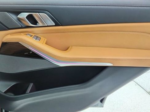 Used 2026 BMW X7 xDrive40i image 28