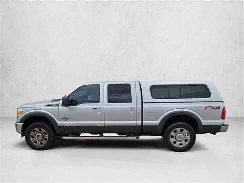Used 2015 Ford F250 Lariat w/ Lariat Ultimate Package image 9