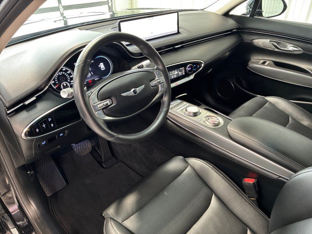 Used 2025 Genesis GV70 2.5T w/ Select Package AWD/4WD image 9