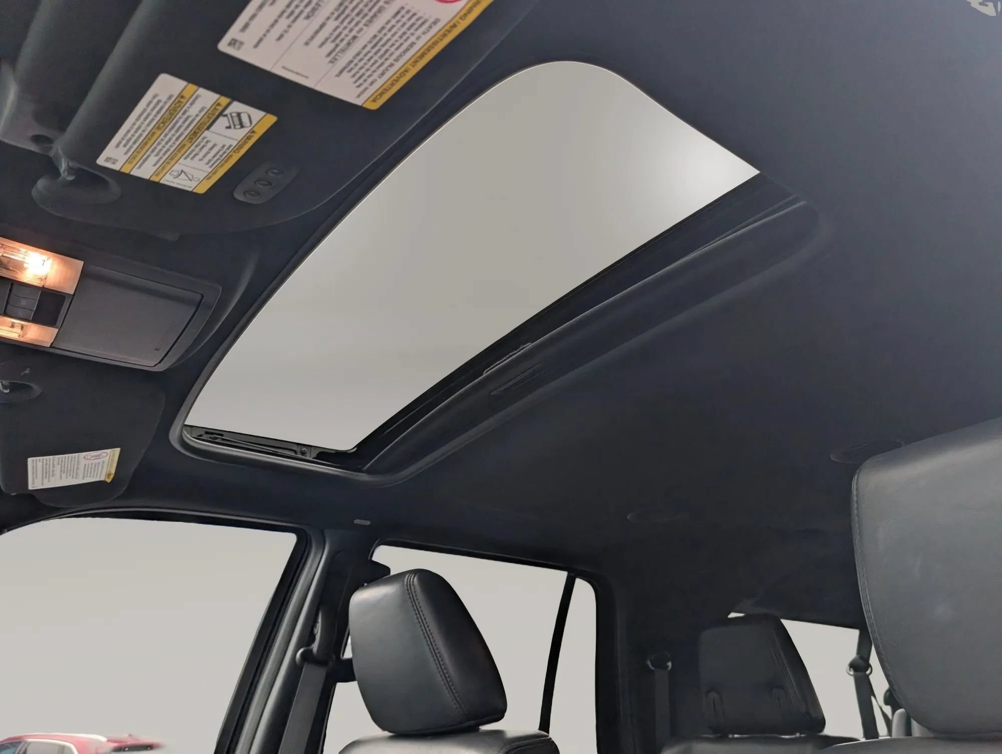 Used 2017 Lincoln Navigator L Select AWD/4WD image 9