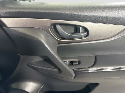 Used 2020 Nissan Rogue Sport S w/ Appearance Package image 30