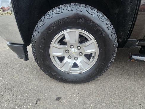 Used 2018 Chevrolet Silverado 1500 LT image 17