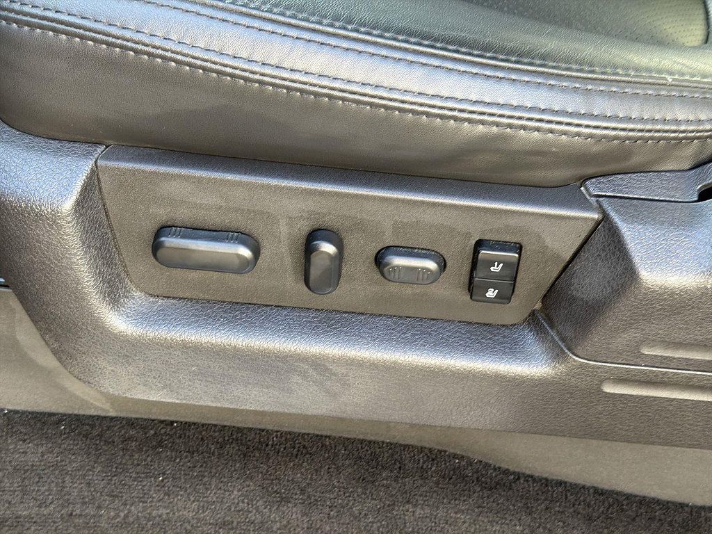 Used 2013 Ford F150 Platinum AWD/4WD image 28