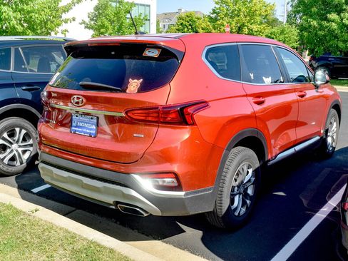 Used 2020 Hyundai Santa Fe SE w/ Cargo Package AWD/4WD image 5