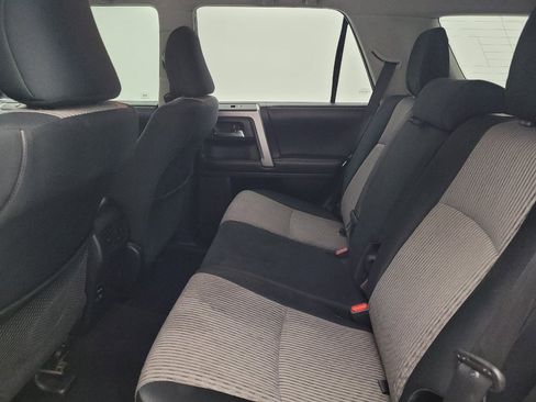 Used 2018 Toyota 4Runner SR5 AWD/4WD image 18