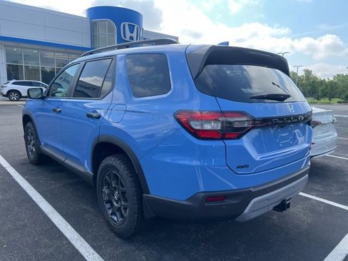 New 2025 Honda Pilot TrailSport image 5