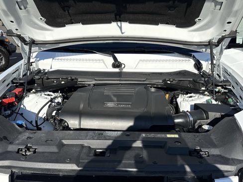 Used 2025 Land Rover Defender 110 S image 11