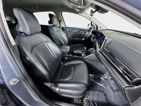 Used 2023 Kia Sportage EX FWD image 28